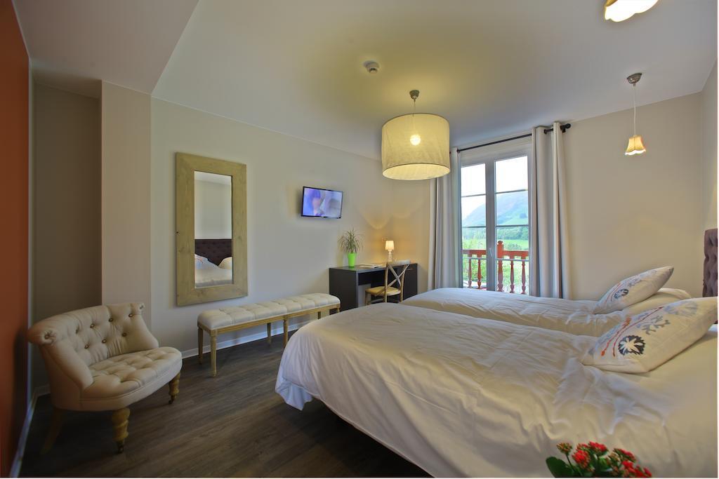 Hotel Agian Itxassou Ngoại thất bức ảnh